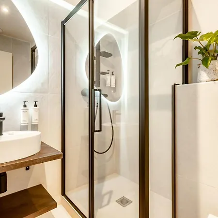 ホテル Le White By Sweett 3*