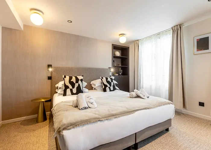 Le White By Sweett Paris