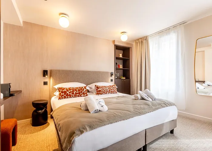 Le White By Sweett 3*