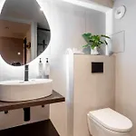 Le White By Sweett Paris