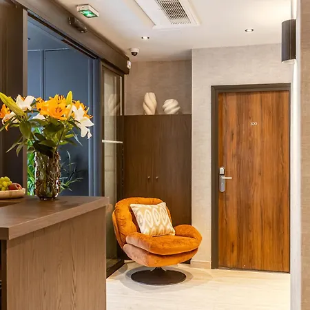 Le White By Sweett 3*