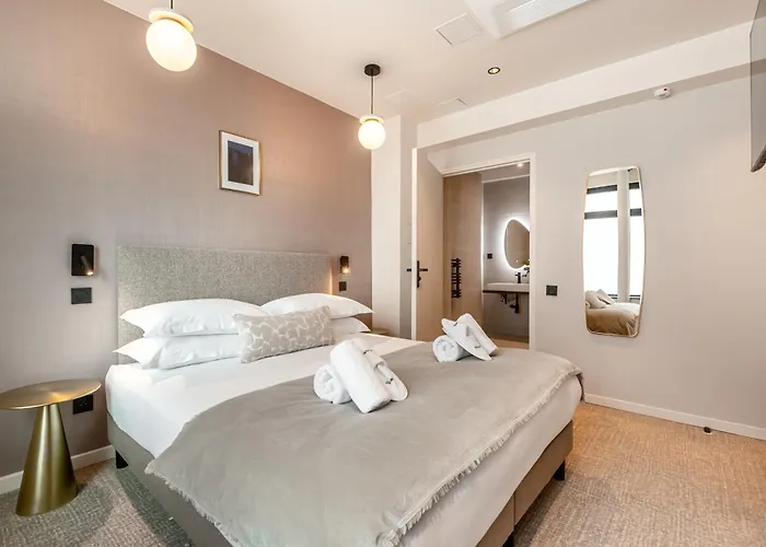 Le White By Sweett 3*