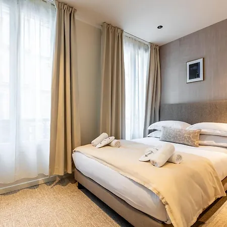 Le White By Sweett Parijs